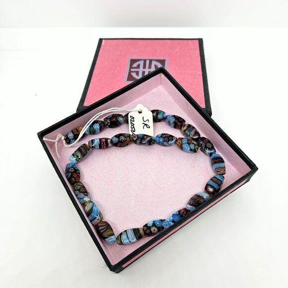 Beautiful Handmade Multi-Color Beaded Necklace - Picture 4 of 6